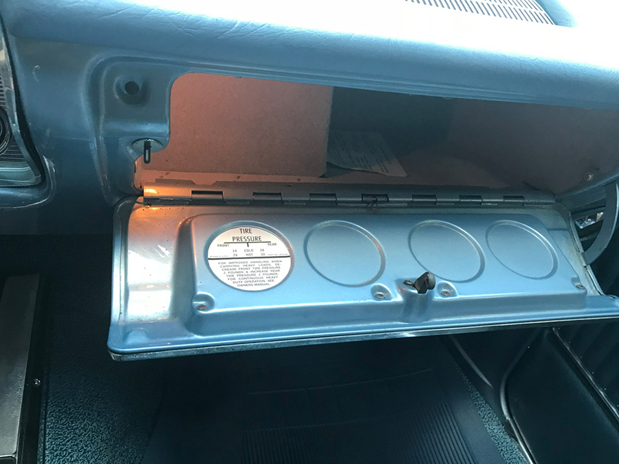 glove box